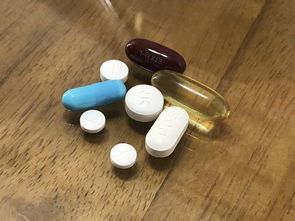 降眼压的眼药水用什么酶？