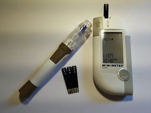 青光眼患者滴眼药水全攻略，正确方法、常见误区与实用技巧