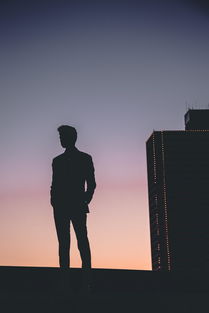 近视的义务兵，守护眼眸的光行者