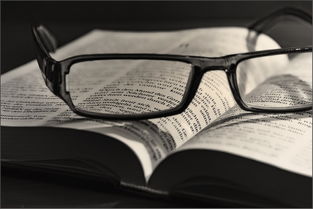 带隐形眼镜还能滴什么眼药水？一篇文章带你全面了解！