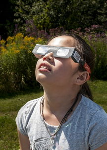 眼睛遇到风流眼泪怎么办？医生教你3步应对+常见误区避坑指南